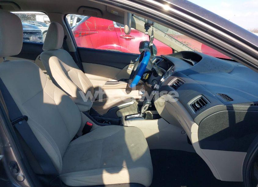 Photo 5 of 2013 Honda Civic LX (VIN 19XFB2F50DE240813)