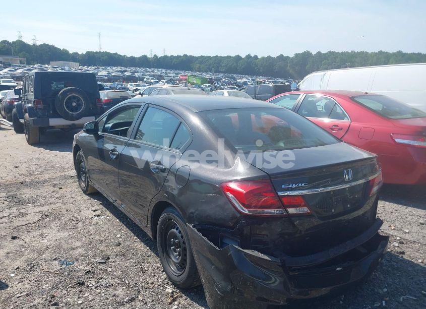 Photo 3 of 2013 Honda Civic LX (VIN 19XFB2F50DE261421)