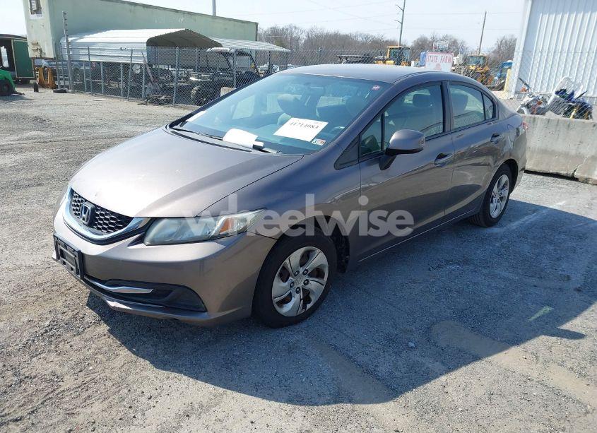 Photo 2 of 2013 Honda Civic LX (VIN 19XFB2F50DE295312)