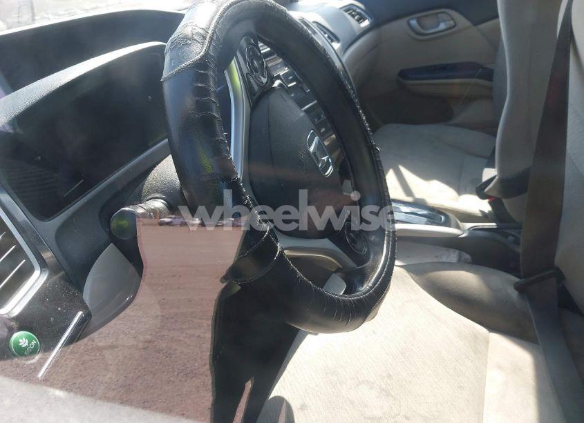 Photo 7 of 2013 Honda Civic LX (VIN 19XFB2F50DE295312)