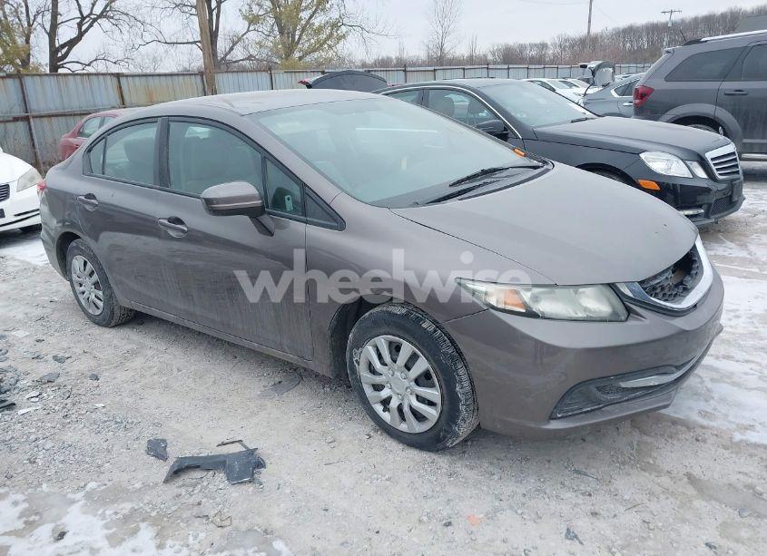 2014 Honda Civic LX (VIN 19XFB2F50EE027314) main photo