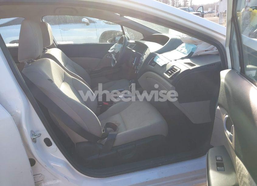 Photo 5 of 2014 Honda Civic LX (VIN 19XFB2F50EE027345)