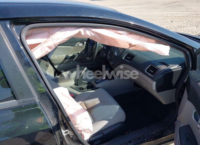 Photo 5 of 2014 Honda Civic LX (VIN 19XFB2F50EE058398)