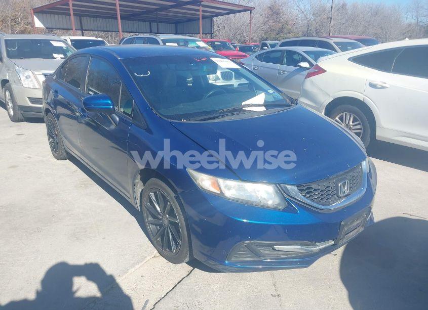 2014 Honda Civic LX (VIN 19XFB2F50EE084869) main photo