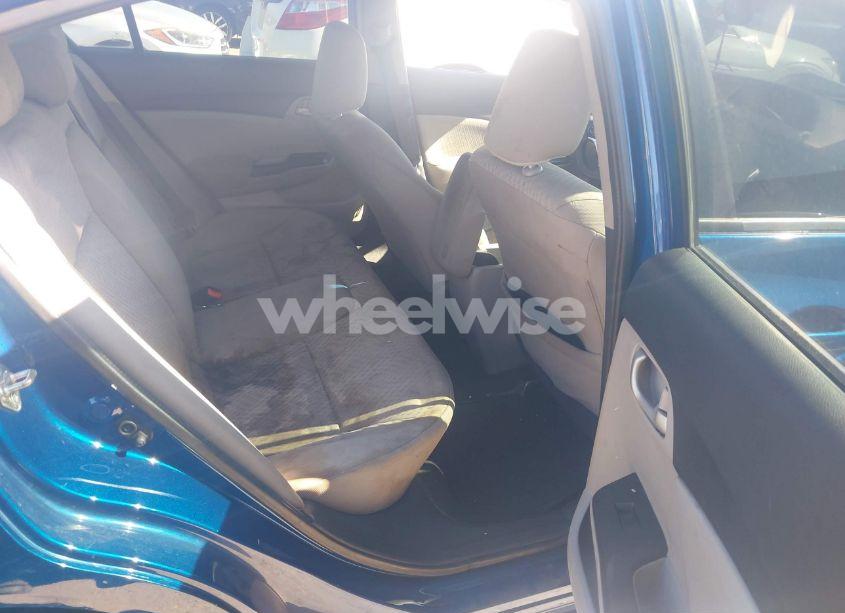 Photo 8 of 2014 Honda Civic LX (VIN 19XFB2F50EE084869)