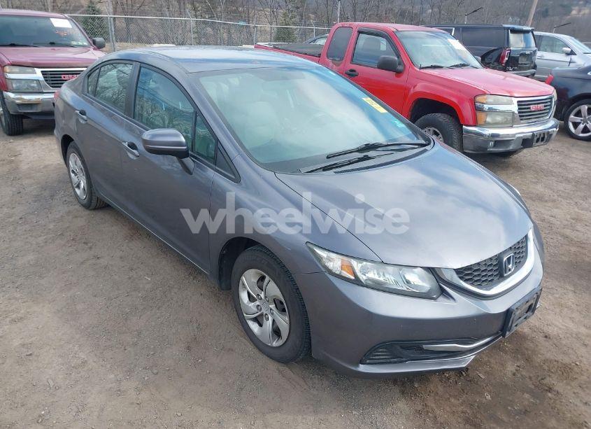 2014 Honda Civic LX (VIN 19XFB2F50EE201933) main photo
