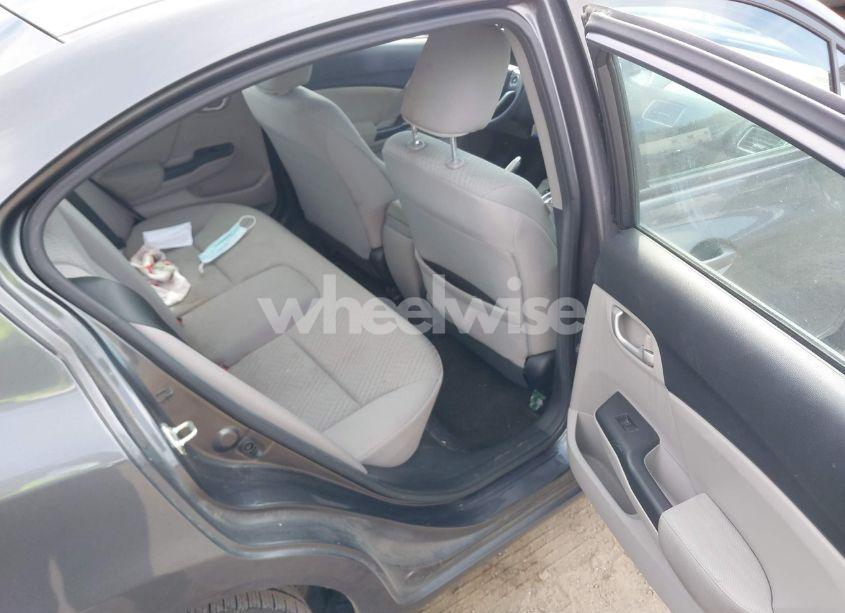 Photo 8 of 2014 Honda Civic LX (VIN 19XFB2F50EE201933)