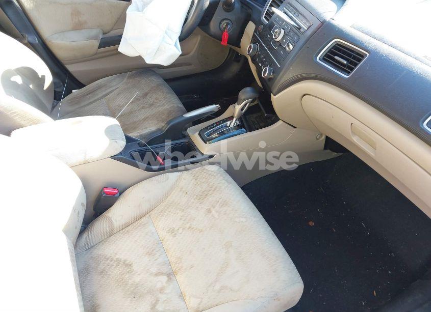 Photo 5 of 2014 Honda Civic LX (VIN 19XFB2F50EE242417)