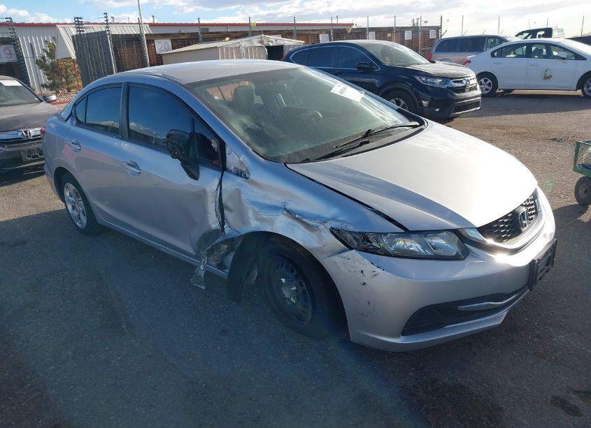 2015 Honda Civic LX (VIN 19XFB2F50FE011552) main photo