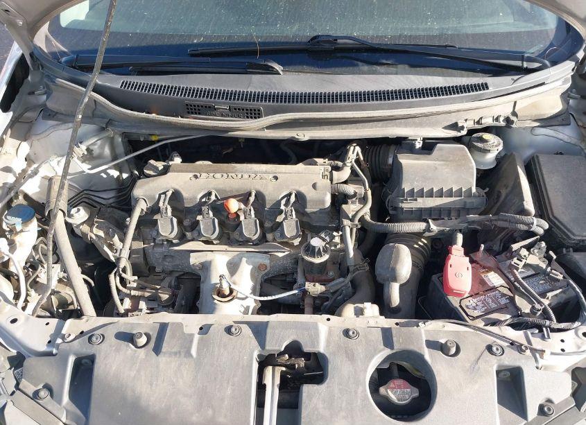 Photo 10 of 2015 Honda Civic LX (VIN 19XFB2F50FE011552)