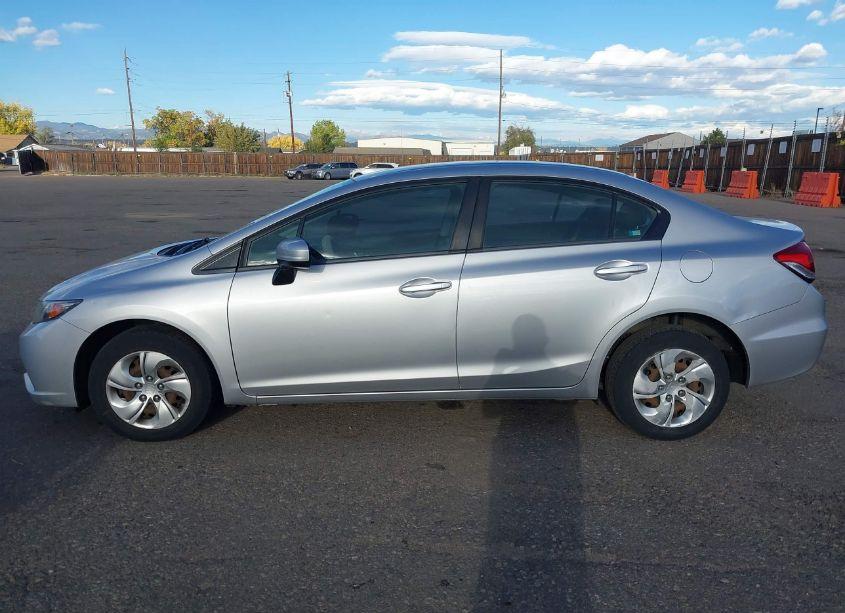 Photo 14 of 2015 Honda Civic LX (VIN 19XFB2F50FE011552)