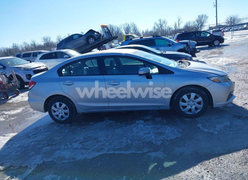 Photo 13 of 2015 Honda Civic LX (VIN 19XFB2F50FE070990)