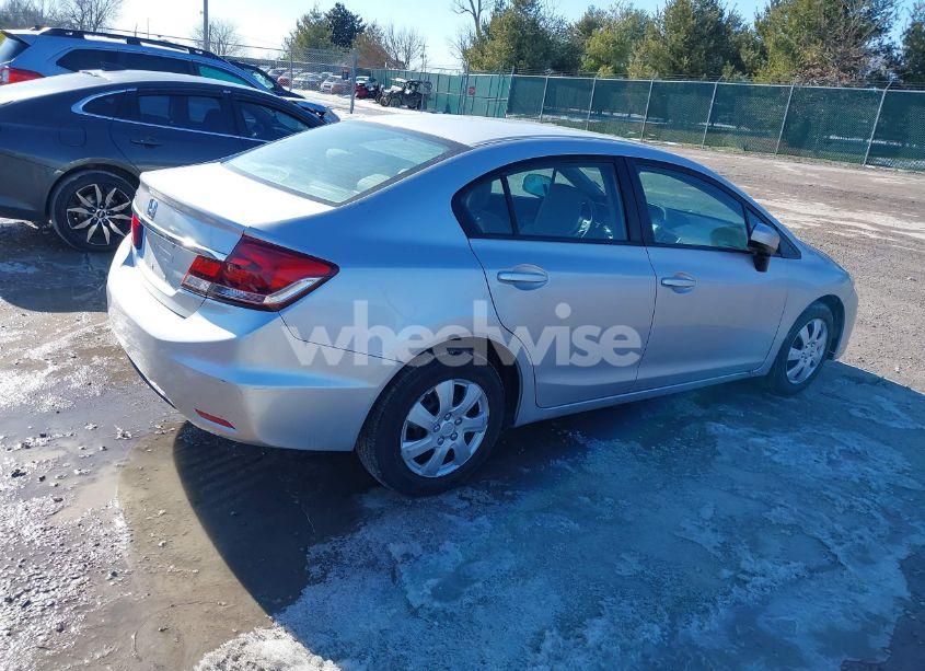 Photo 4 of 2015 Honda Civic LX (VIN 19XFB2F50FE070990)