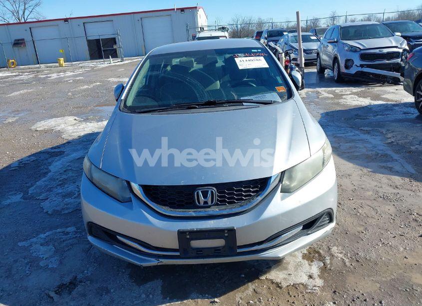 Photo 6 of 2015 Honda Civic LX (VIN 19XFB2F50FE070990)