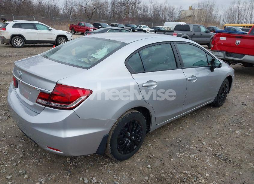 Photo 4 of 2015 Honda Civic LX (VIN 19XFB2F50FE095338)