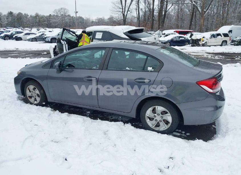 Photo 14 of 2015 Honda Civic LX (VIN 19XFB2F50FE213341)