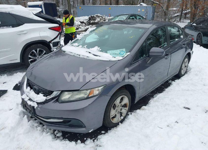 Photo 6 of 2015 Honda Civic LX (VIN 19XFB2F50FE213341)
