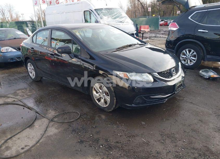 2015 Honda Civic LX (VIN 19XFB2F50FE250227) main photo