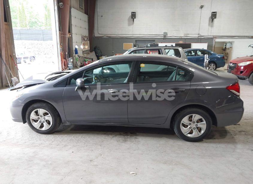 Photo 14 of 2015 Honda Civic LX (VIN 19XFB2F50FE252057)