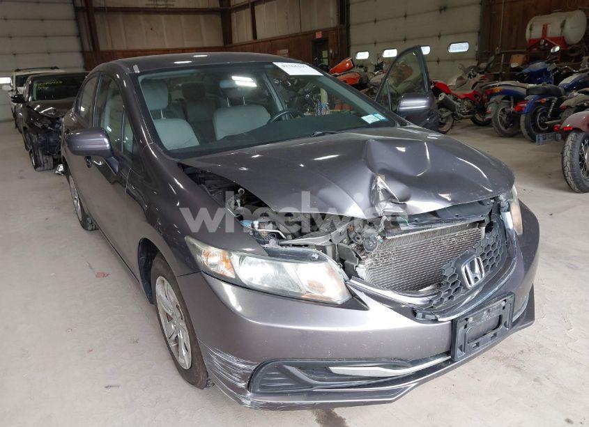 Photo 6 of 2015 Honda Civic LX (VIN 19XFB2F50FE252057)