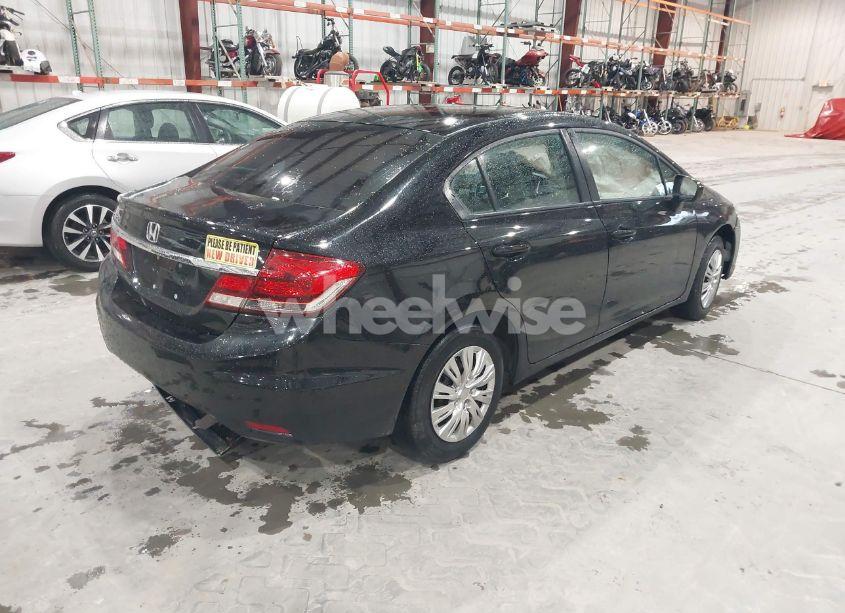 Photo 4 of 2015 Honda Civic LX (VIN 19XFB2F50FE291019)