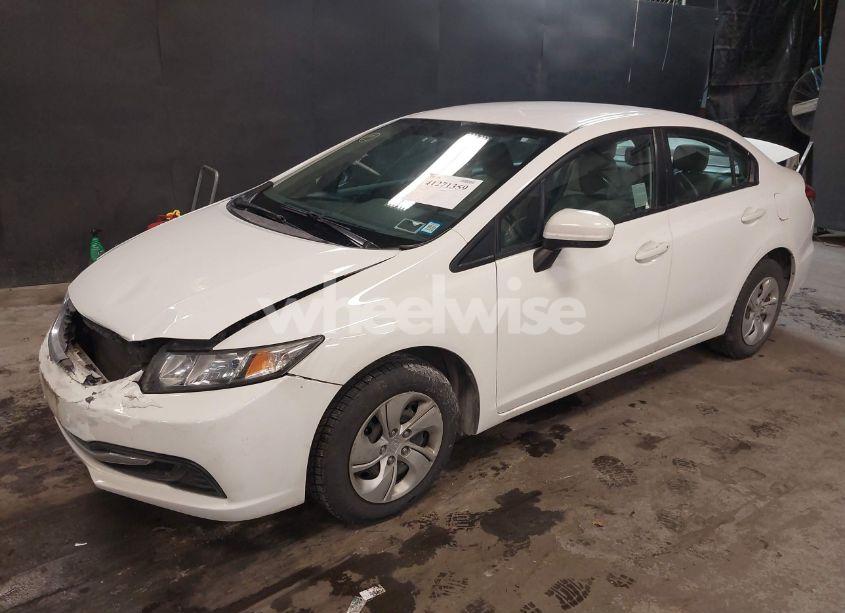 Photo 2 of 2015 Honda Civic LX (VIN 19XFB2F50FE702922)