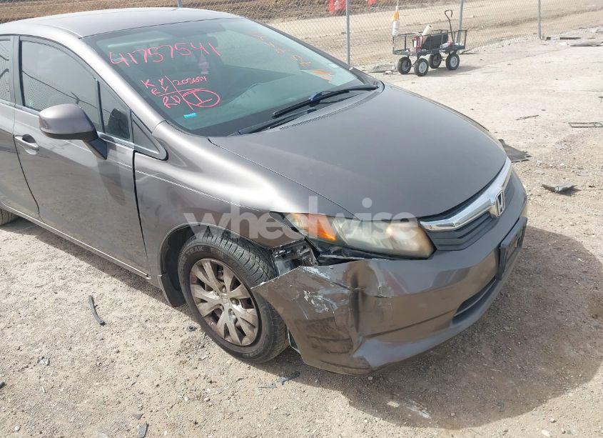 Photo 6 of 2012 Honda Civic LX (VIN 19XFB2F51CE068161)