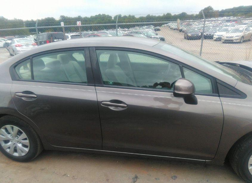 Photo 13 of 2012 Honda Civic LX (VIN 19XFB2F51CE070816)