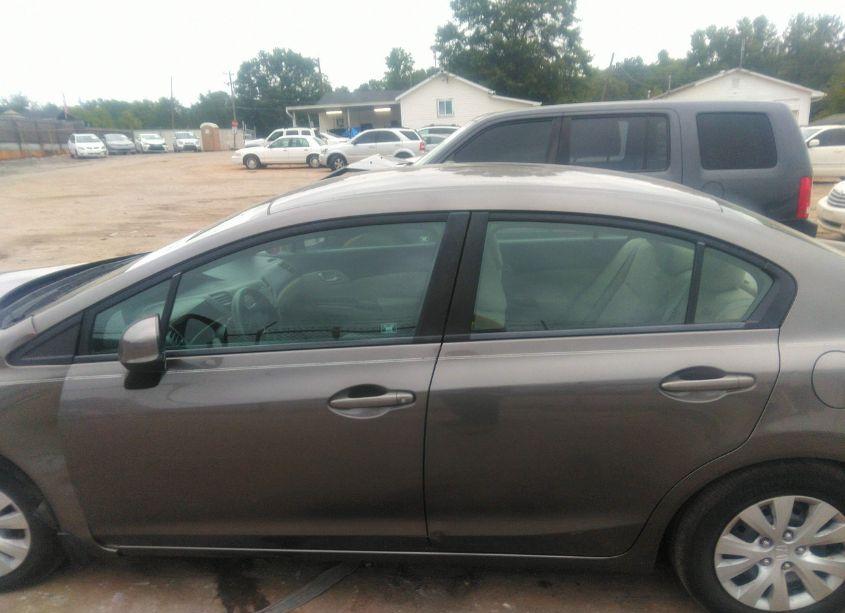 Photo 14 of 2012 Honda Civic LX (VIN 19XFB2F51CE070816)