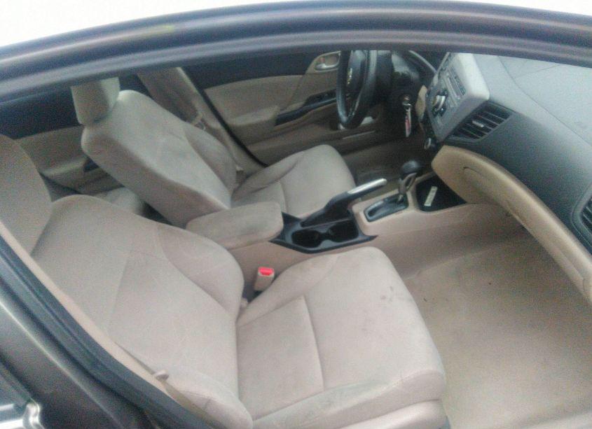 Photo 5 of 2012 Honda Civic LX (VIN 19XFB2F51CE070816)