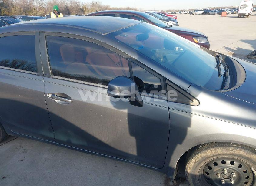 Photo 13 of 2012 Honda Civic LX (VIN 19XFB2F51CE086420)