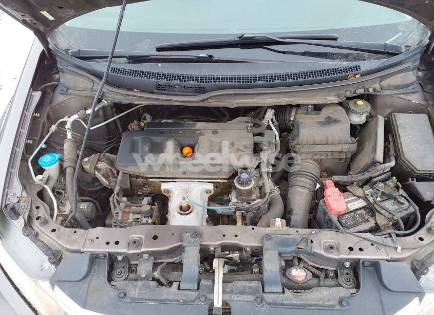 Photo 10 of 2012 Honda Civic LX (VIN 19XFB2F51CE105287)