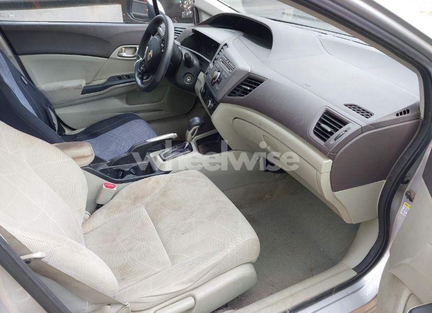 Photo 5 of 2012 Honda Civic LX (VIN 19XFB2F51CE312391)