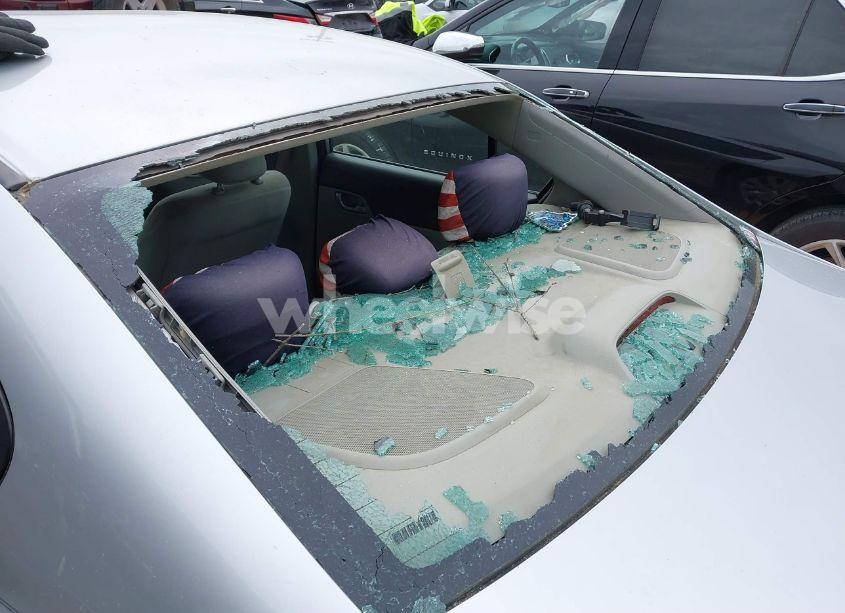 Photo 6 of 2012 Honda Civic LX (VIN 19XFB2F51CE312391)