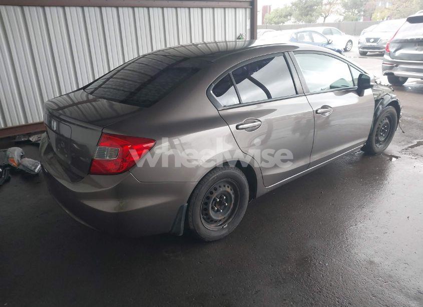 Photo 4 of 2012 Honda Civic LX (VIN 19XFB2F51CE318594)