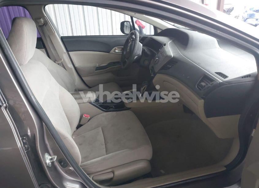 Photo 5 of 2012 Honda Civic LX (VIN 19XFB2F51CE318594)