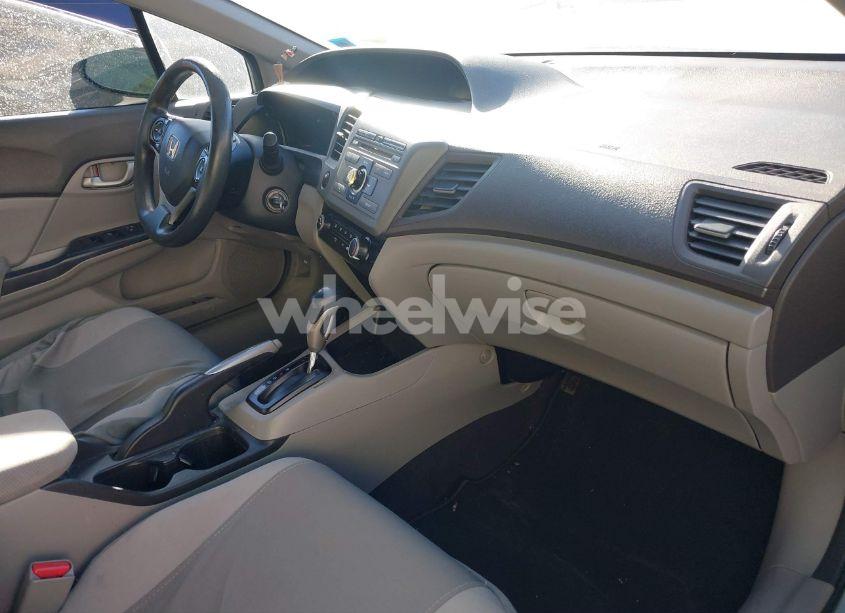 Photo 5 of 2012 Honda Civic LX (VIN 19XFB2F51CE347173)