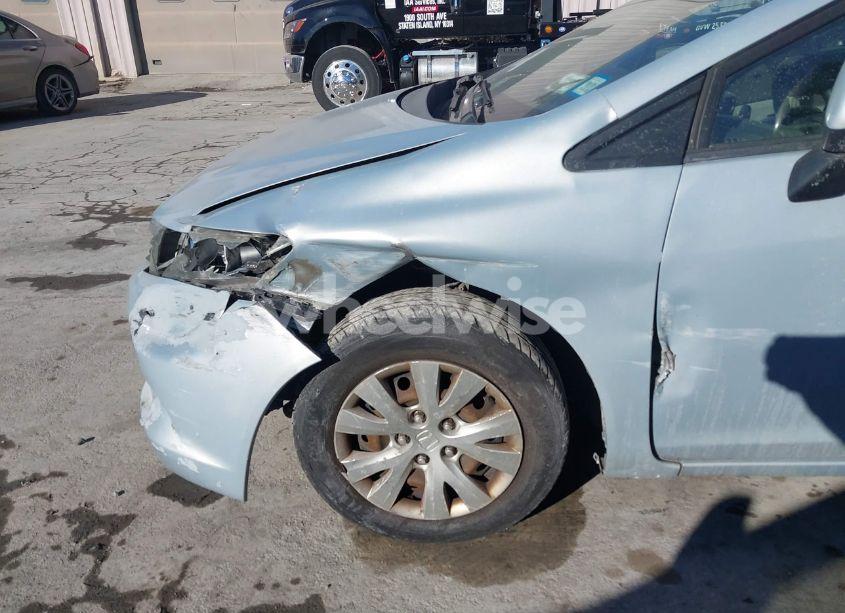 Photo 6 of 2012 Honda Civic LX (VIN 19XFB2F51CE347173)