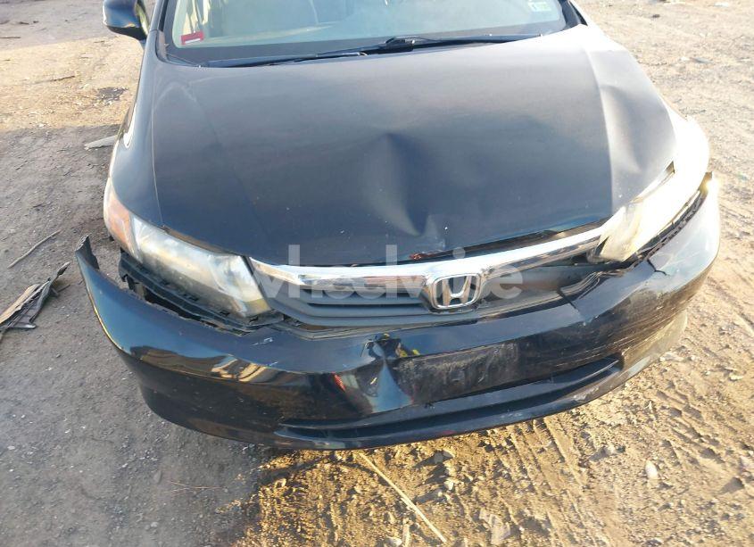 Photo 6 of 2012 Honda Civic LX (VIN 19XFB2F51CE383834)