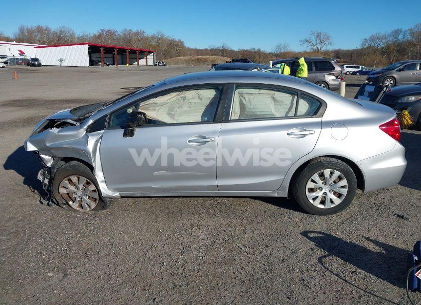 Photo 14 of 2012 Honda Civic LX (VIN 19XFB2F51CE392209)