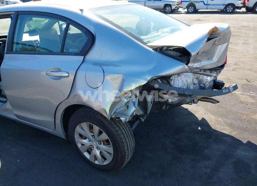 Photo 6 of 2012 Honda Civic LX (VIN 19XFB2F51CE392615)