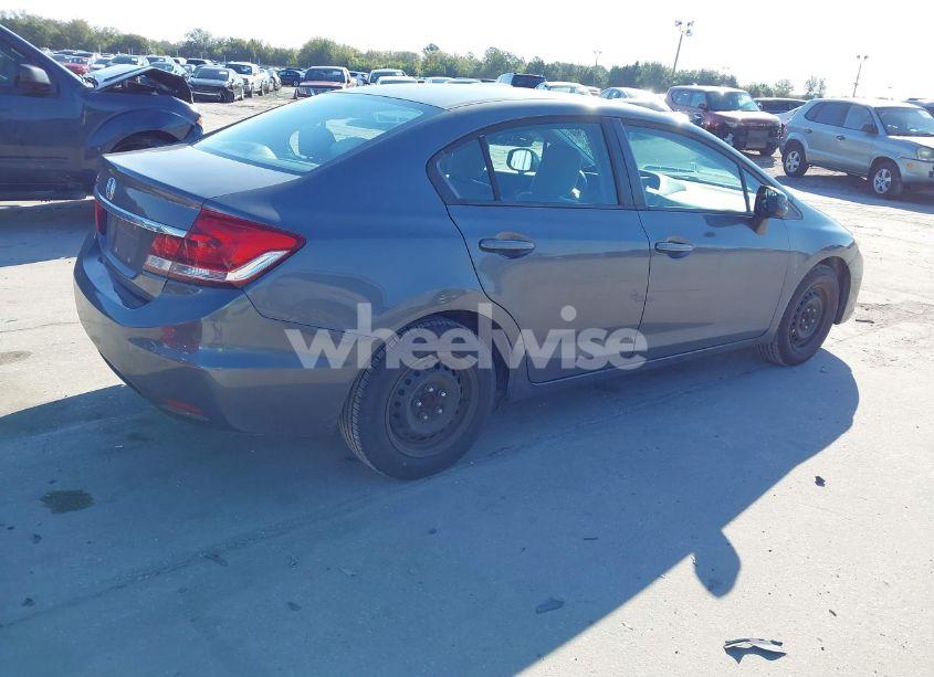 Photo 4 of 2013 Honda Civic LX (VIN 19XFB2F51DE025652)