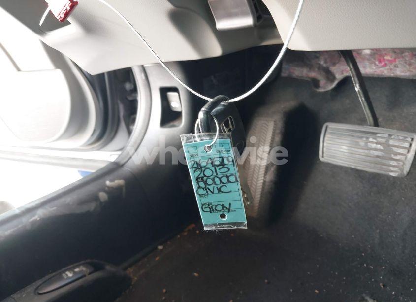 Photo 11 of 2013 Honda Civic LX (VIN 19XFB2F51DE035467)