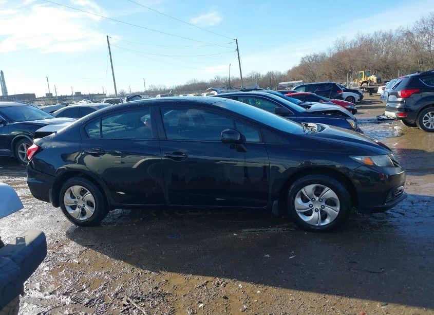 Photo 13 of 2013 Honda Civic LX (VIN 19XFB2F51DE040085)