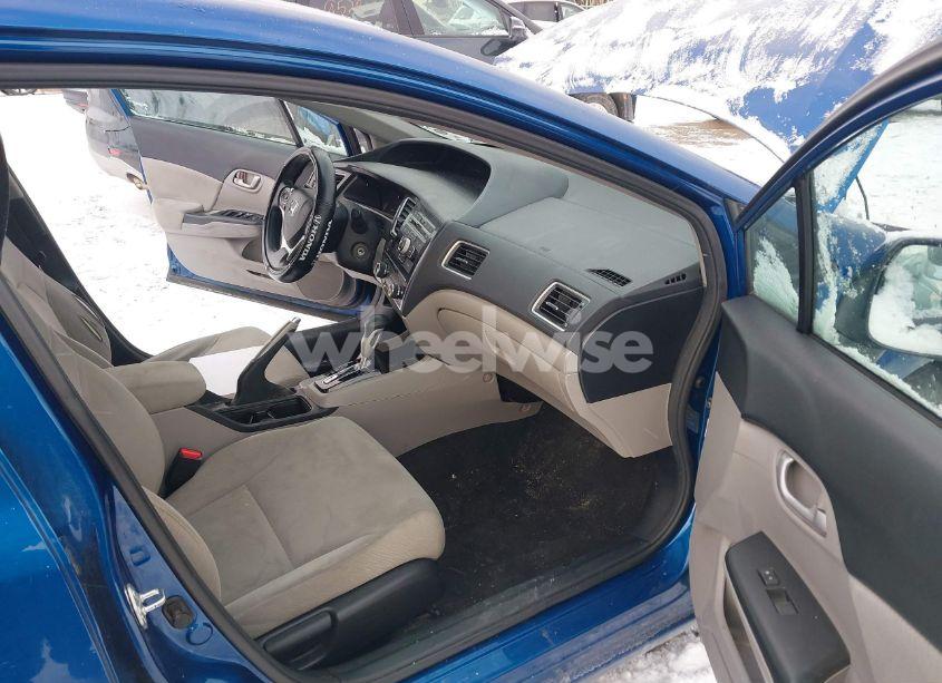 Photo 5 of 2013 Honda Civic LX (VIN 19XFB2F51DE041592)