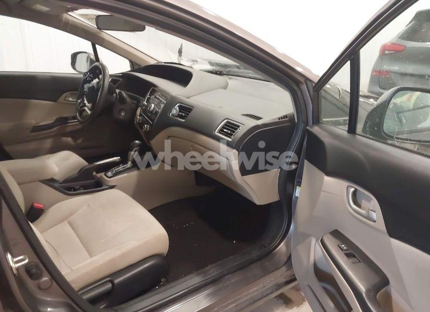 Photo 5 of 2013 Honda Civic LX (VIN 19XFB2F51DE065956)