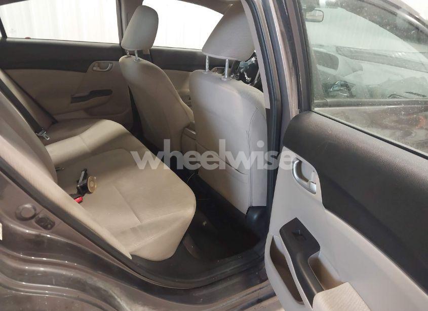 Photo 8 of 2013 Honda Civic LX (VIN 19XFB2F51DE065956)