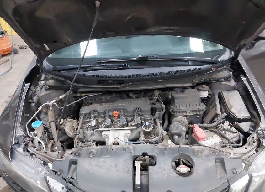 Photo 10 of 2013 Honda Civic LX (VIN 19XFB2F51DE075113)