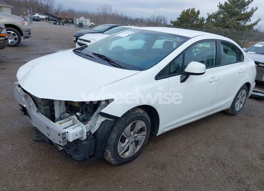 Photo 2 of 2013 Honda Civic LX (VIN 19XFB2F51DE086547)