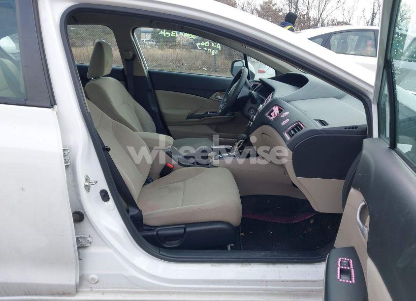 Photo 5 of 2013 Honda Civic LX (VIN 19XFB2F51DE086547)